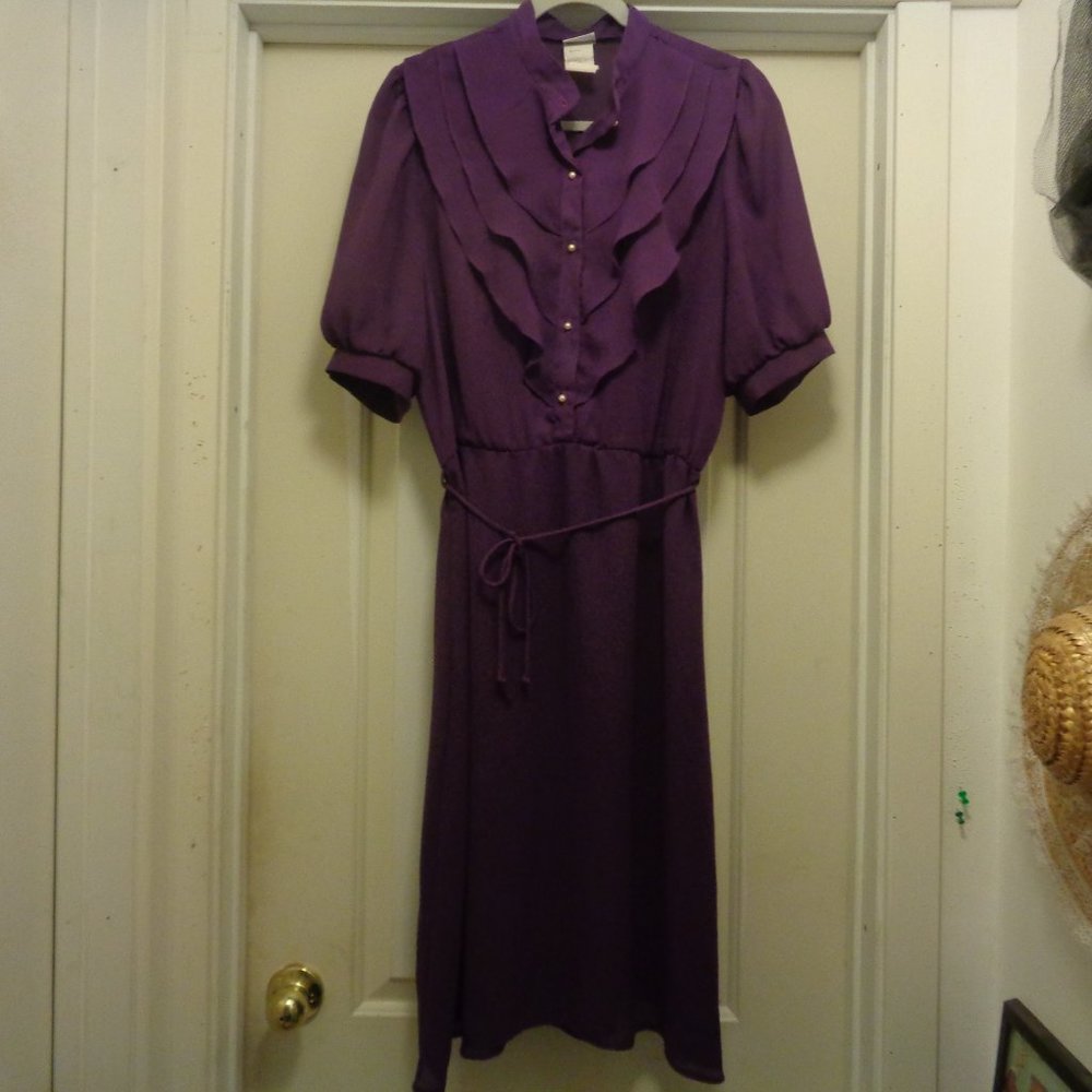 PRETTY OOPS VINTAGE OOPS OF CALIFORNIA PURPLE RUFFLES CREPEY DRESS 13